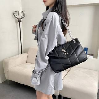 입생로랑 모노그램 푸퍼백 은장
